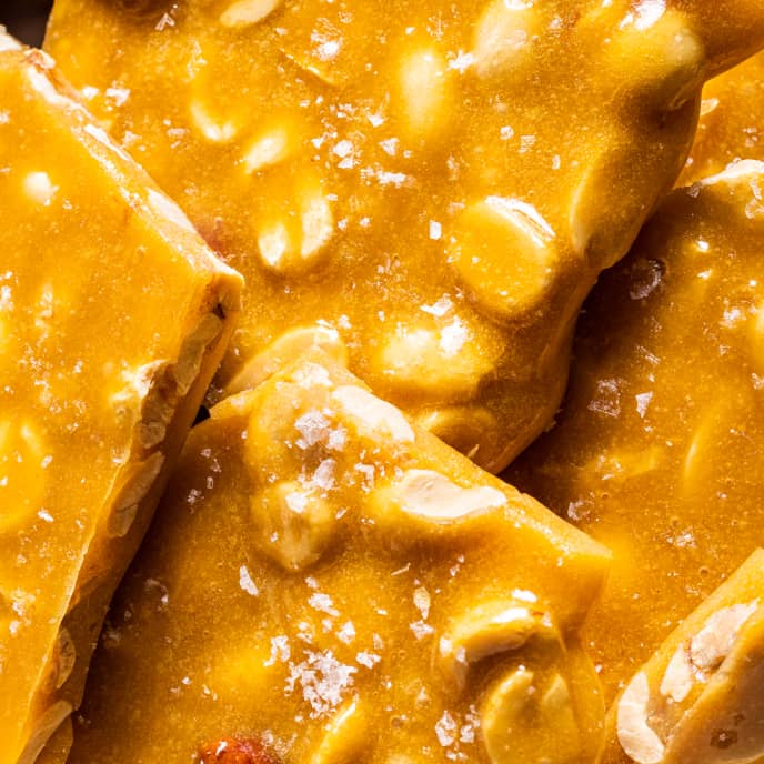 Secrets to Perfect Peanut Brittle: Baking Soda & Butter Tips